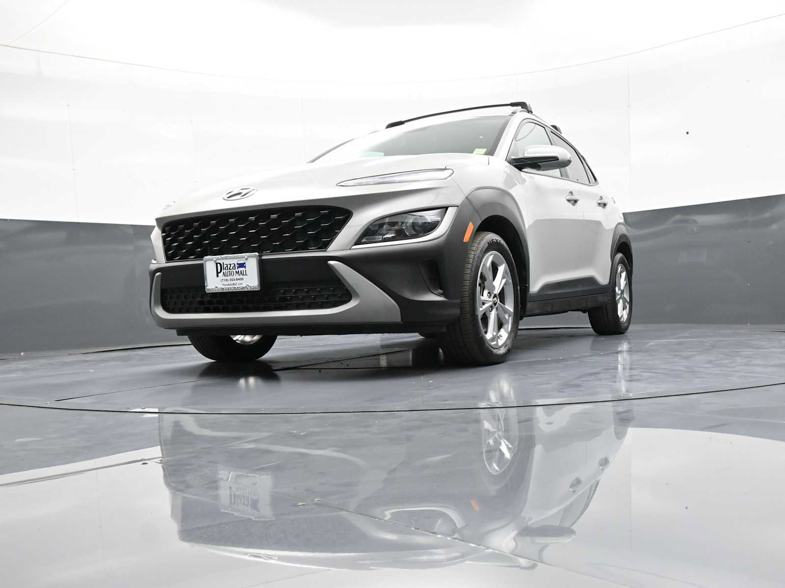 Certified 2023 Hyundai Kona SEL AWD/4WD image 24