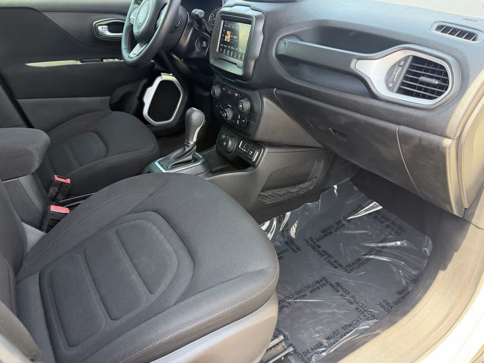 Used 2019 Jeep Renegade Latitude w/ Popular Equipment Group AWD/4WD image 13