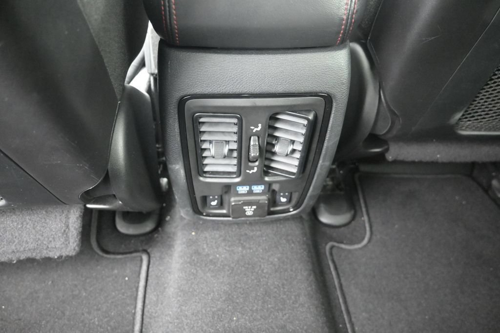 Used 2024 Dodge Durango GT RWD image 14
