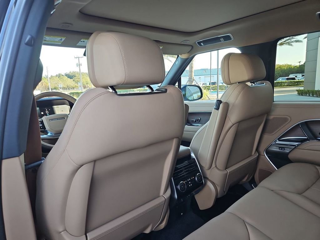 New 2026 Land Rover Range Rover SE image 17