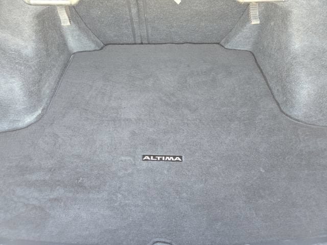Used 2025 Nissan Altima 2.5 SV FWD image 32