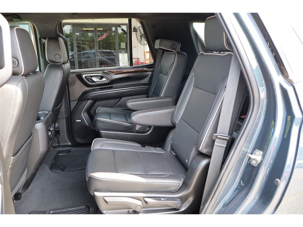 Used 2021 Chevrolet Tahoe Premier AWD/4WD image 24