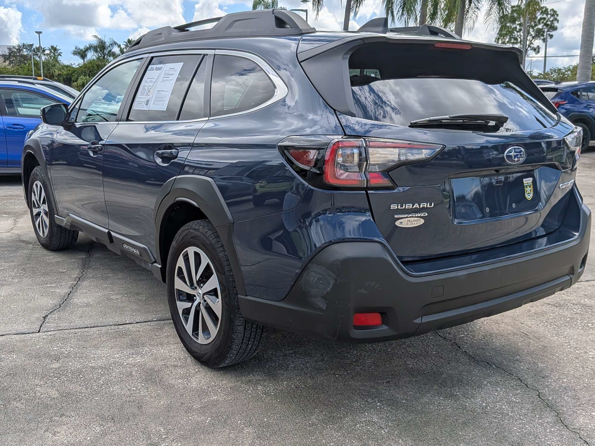Certified 2025 Subaru Outback Premium AWD/4WD image 6