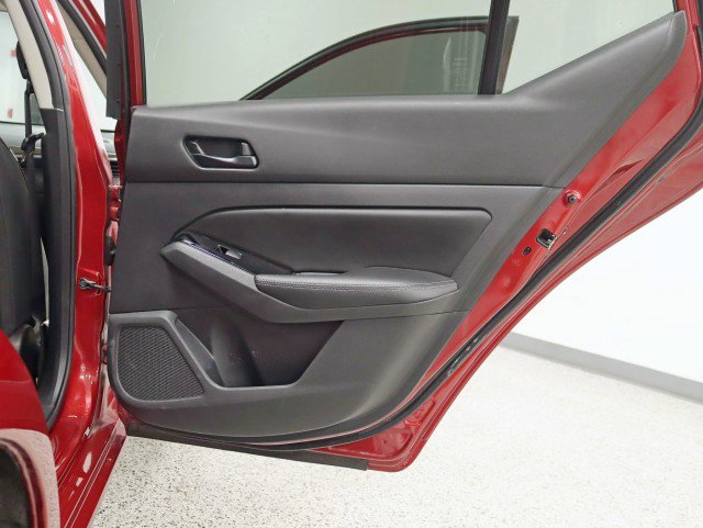 Used 2023 Nissan Altima 2.5 SV image 29