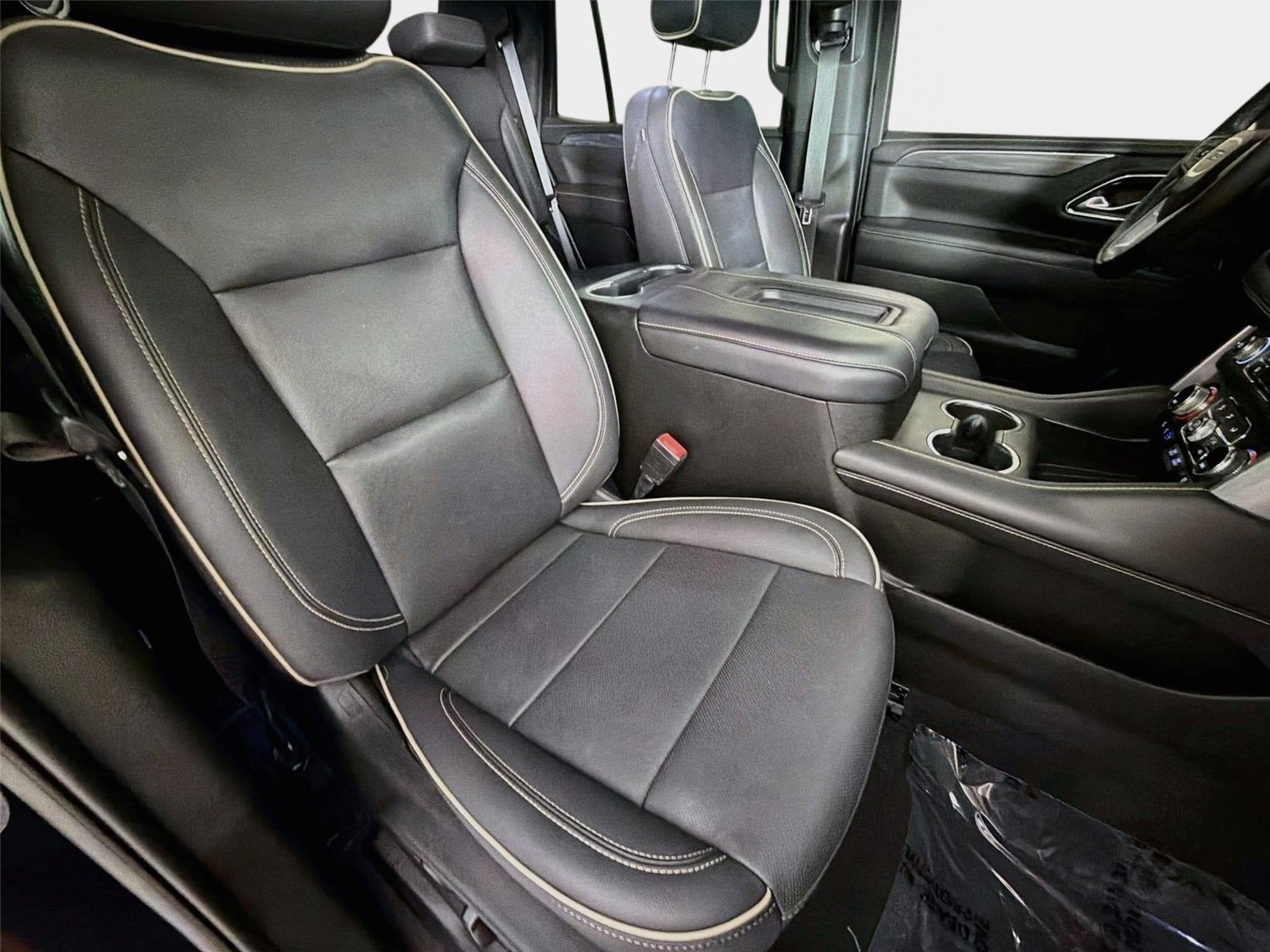 Certified 2022 GMC Yukon SLT w/ SLT Premium Package AWD/4WD image 30