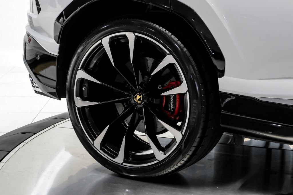Used 2019 Lamborghini Urus AWD/4WD image 52