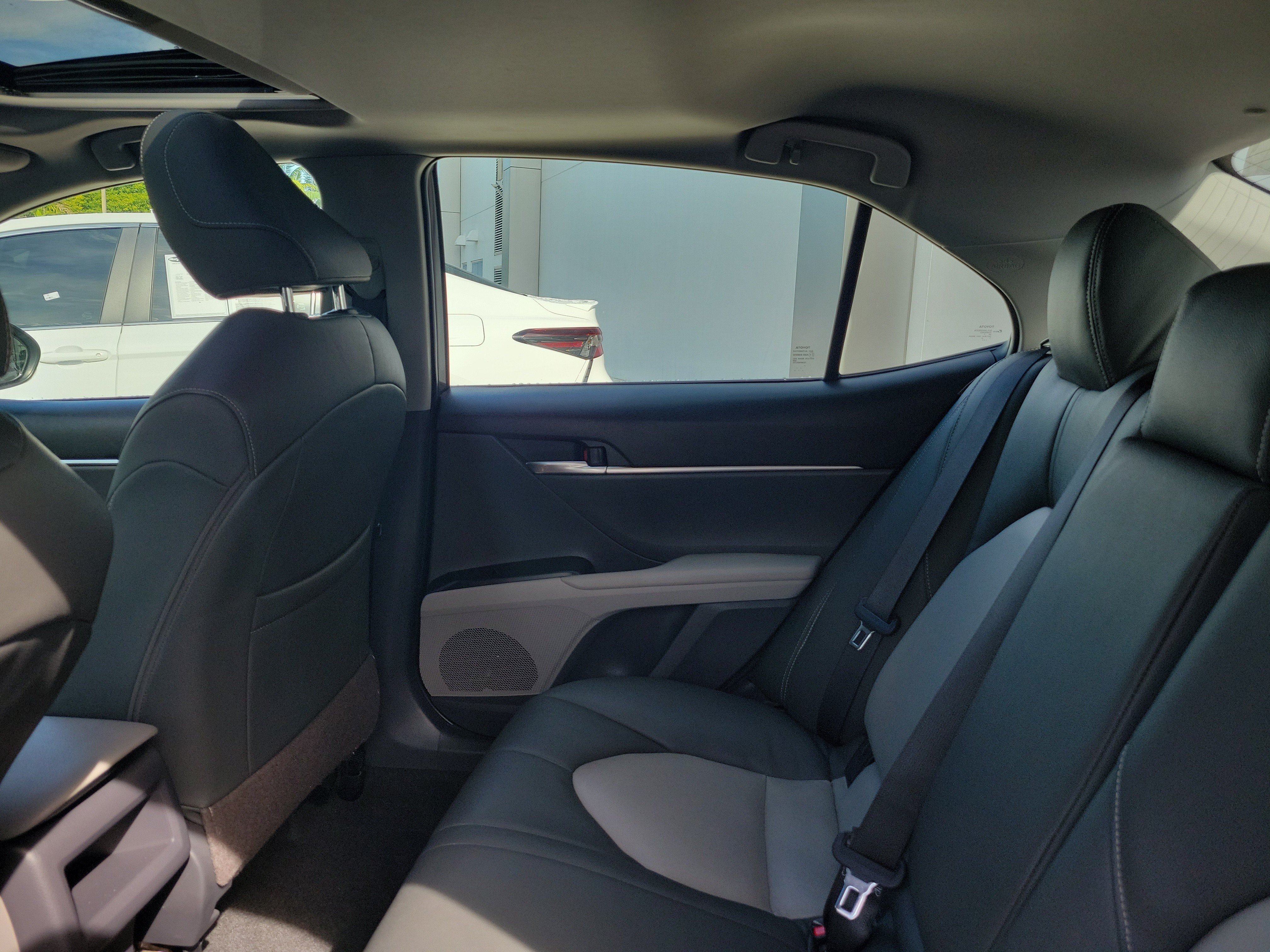 Used 2021 Toyota Camry LE w/ Convenience Package FWD image 13