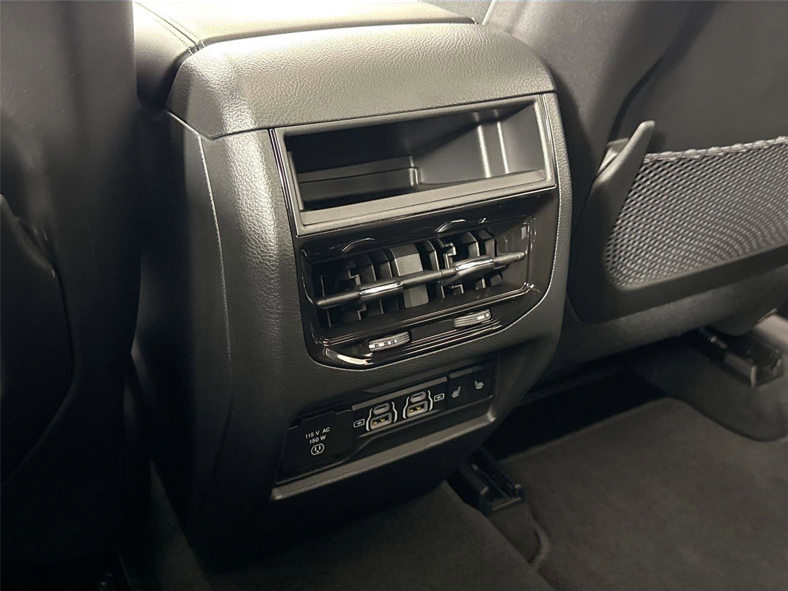 Used 2025 Jeep Grand Cherokee Limited image 35