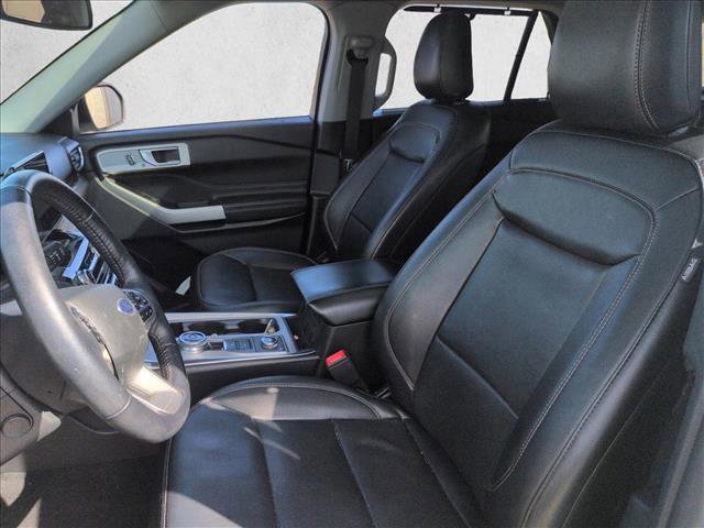 Used 2022 Ford Explorer Limited image 13