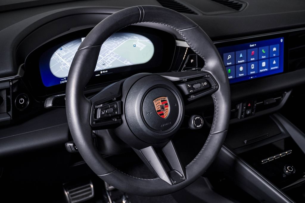 Certified 2025 Porsche Macan 4S Electric image 17