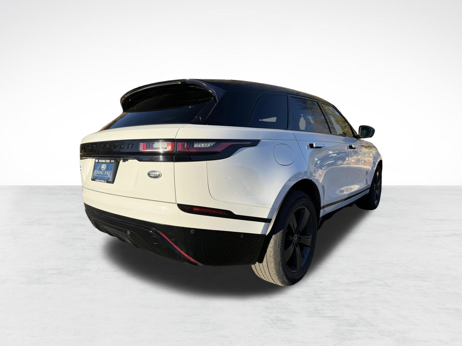 Used 2020 Land Rover Range Rover Velar R-Dynamic S image 9