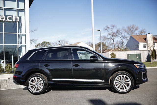 Used 2025 Audi Q7 3.0T Premium Plus image 4