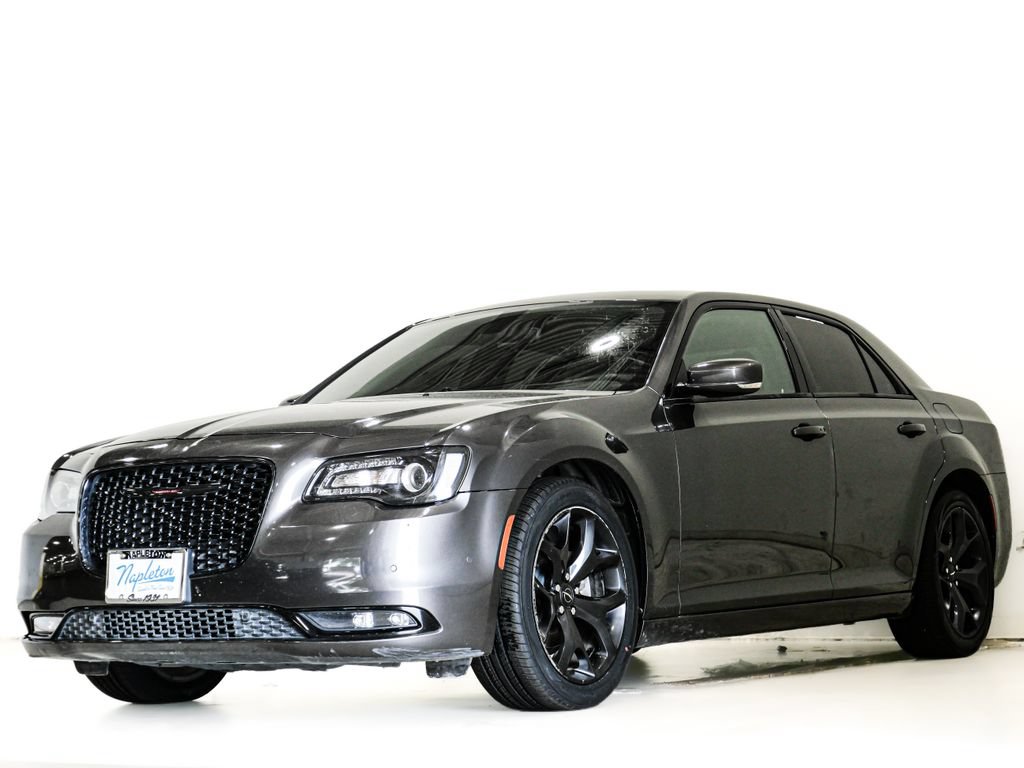 Used 2023 Chrysler 300 S RWD image 3