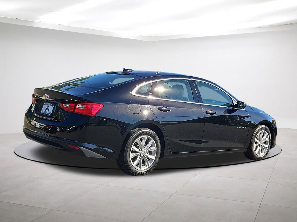 Used 2025 Chevrolet Malibu LT FWD image 7
