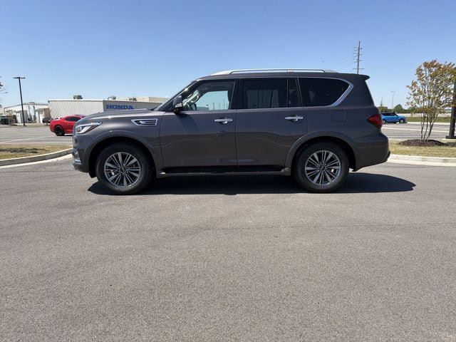 Used 2024 INFINITI QX80 Luxe AWD/4WD image 2