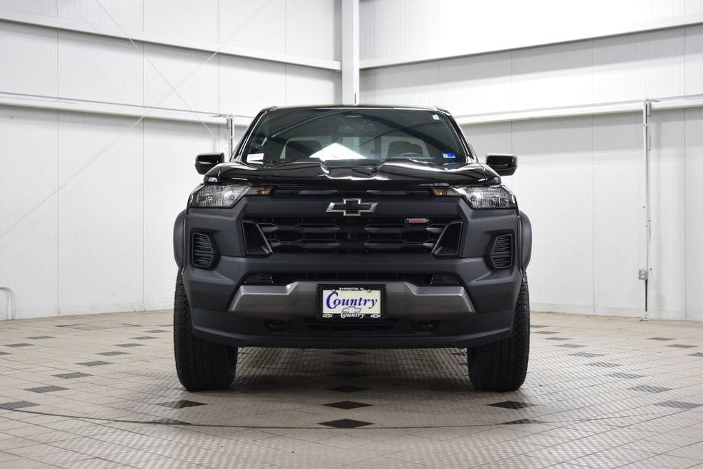 New 2026 Chevrolet Colorado Trail Boss AWD/4WD image 2