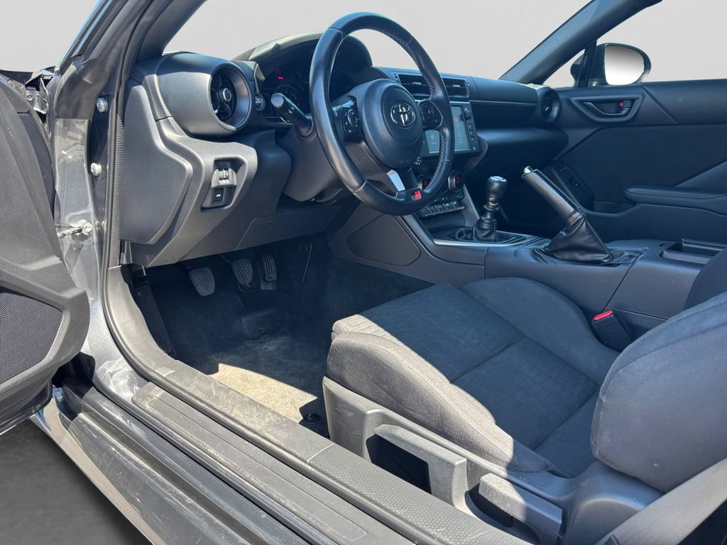 Used 2023 Toyota GR86 RWD image 35