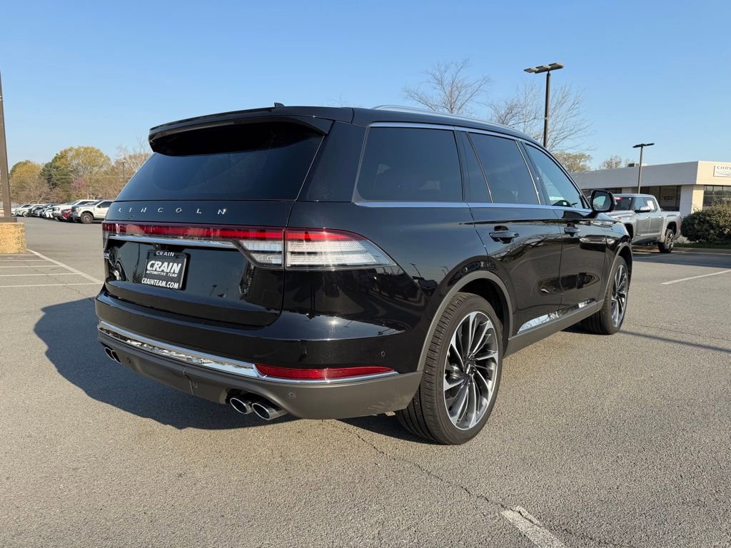 Used 2023 Lincoln Aviator Reserve w/ Equipment Group 201A image 7