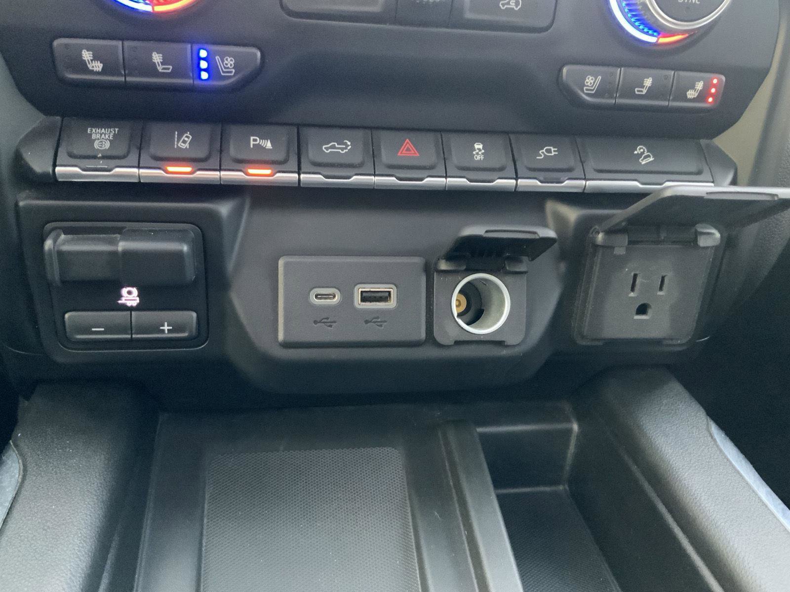 Used 2020 GMC Sierra 2500 Denali w/ Denali Ultimate Package image 55