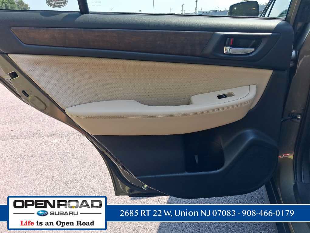 Used 2017 Subaru Outback 2.5i Limited AWD/4WD image 21