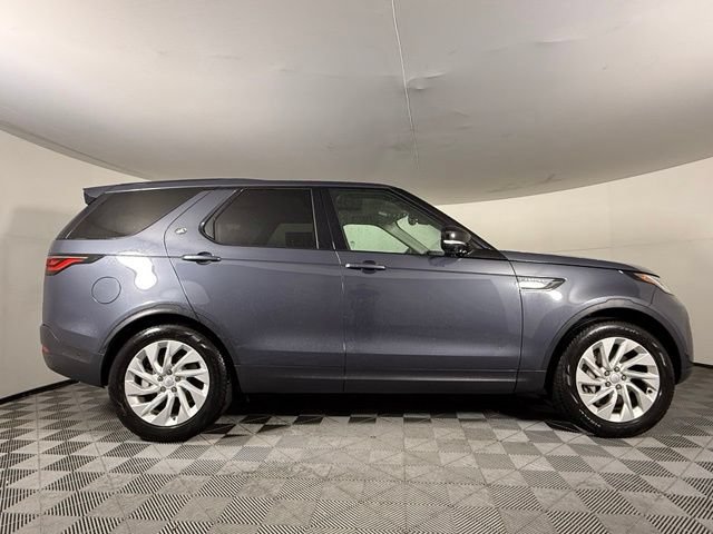 Used 2025 Land Rover Discovery S AWD/4WD image 9