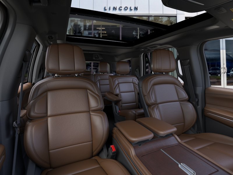 New 2026 Lincoln Navigator Reserve AWD/4WD image 10