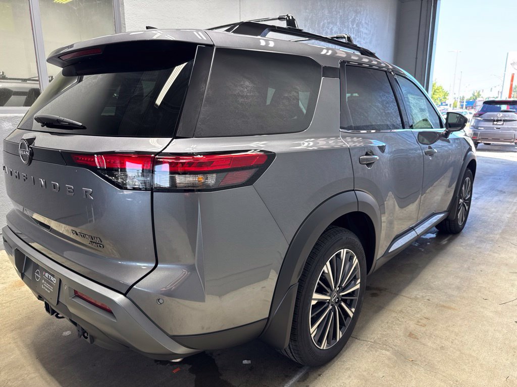 New 2026 Nissan Pathfinder Platinum w/ Accent Package AWD/4WD image 3
