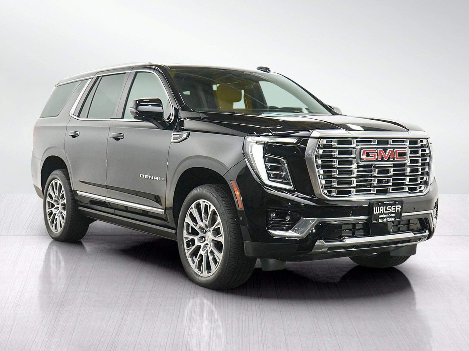 Used 2025 GMC Yukon Denali w/ Denali Reserve Package AWD/4WD image 8