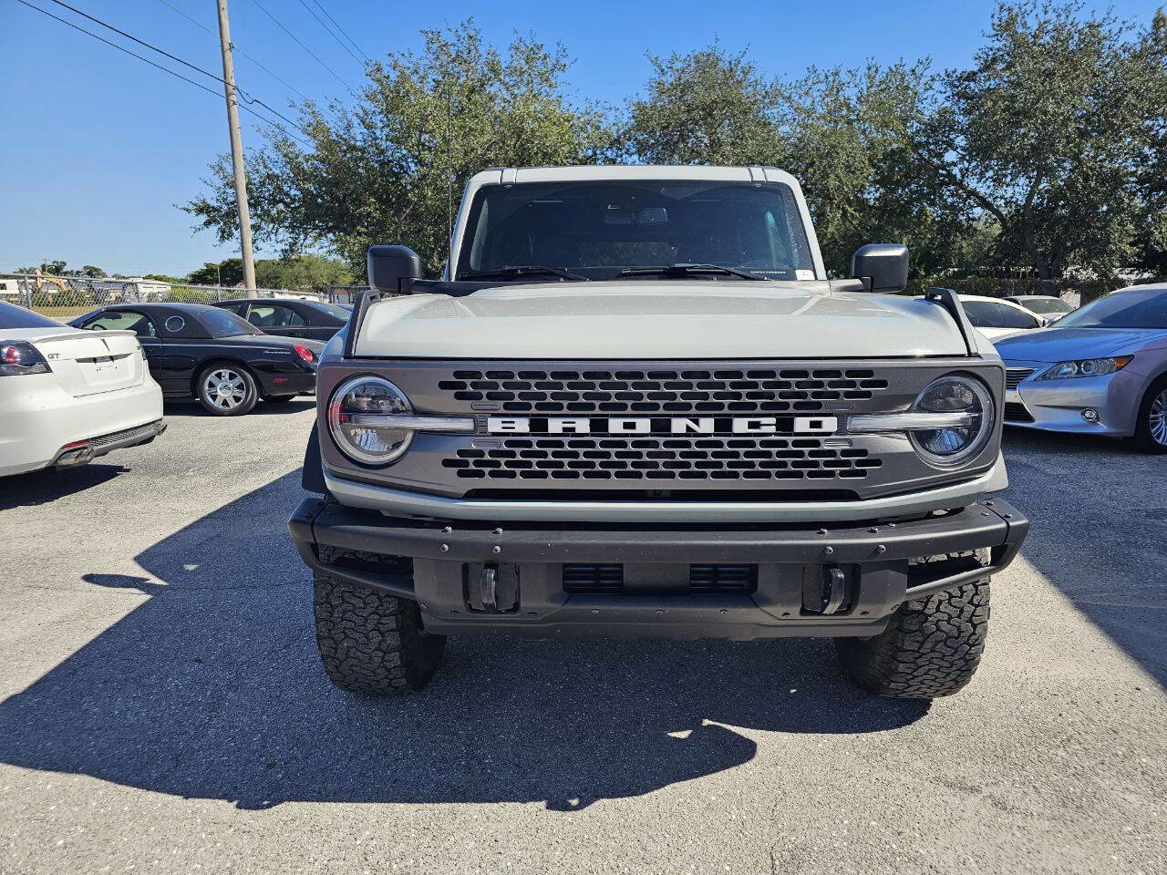 Used 2023 Ford Bronco Badlands image 12