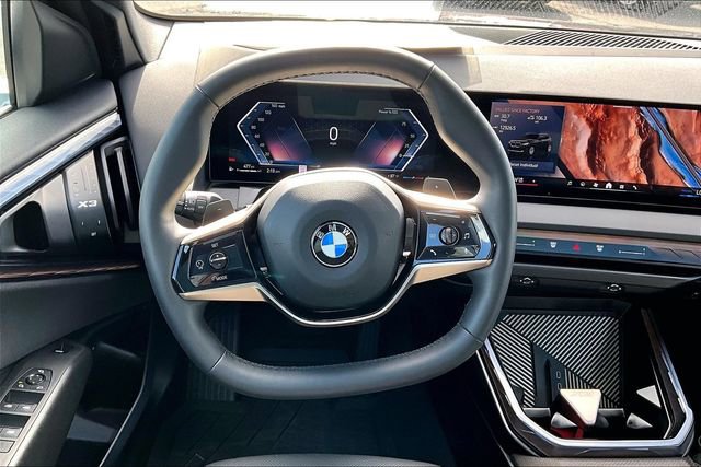 Used 2025 BMW X3 xDrive30i w/ Premium Package image 5