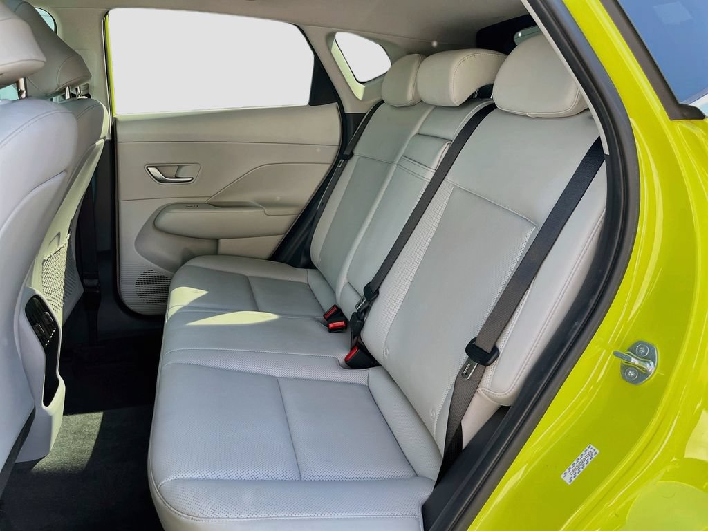Used 2024 Hyundai Kona Limited FWD image 31