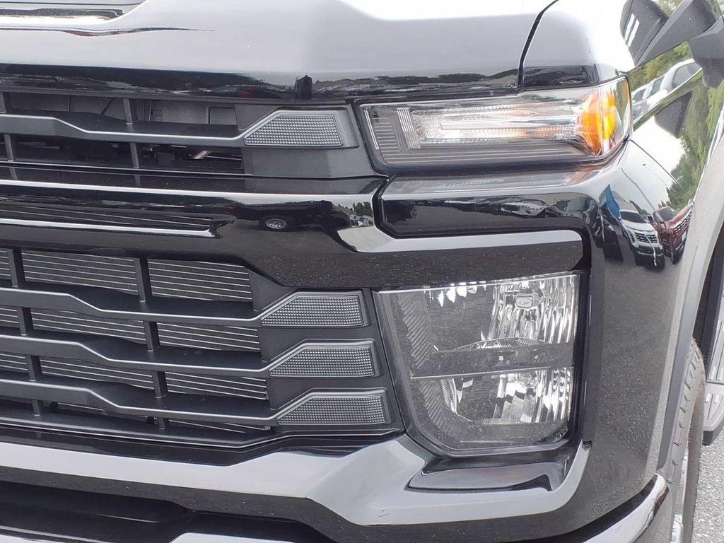 New 2026 Chevrolet Silverado 2500 Custom w/ Custom Convenience Package AWD/4WD image 8