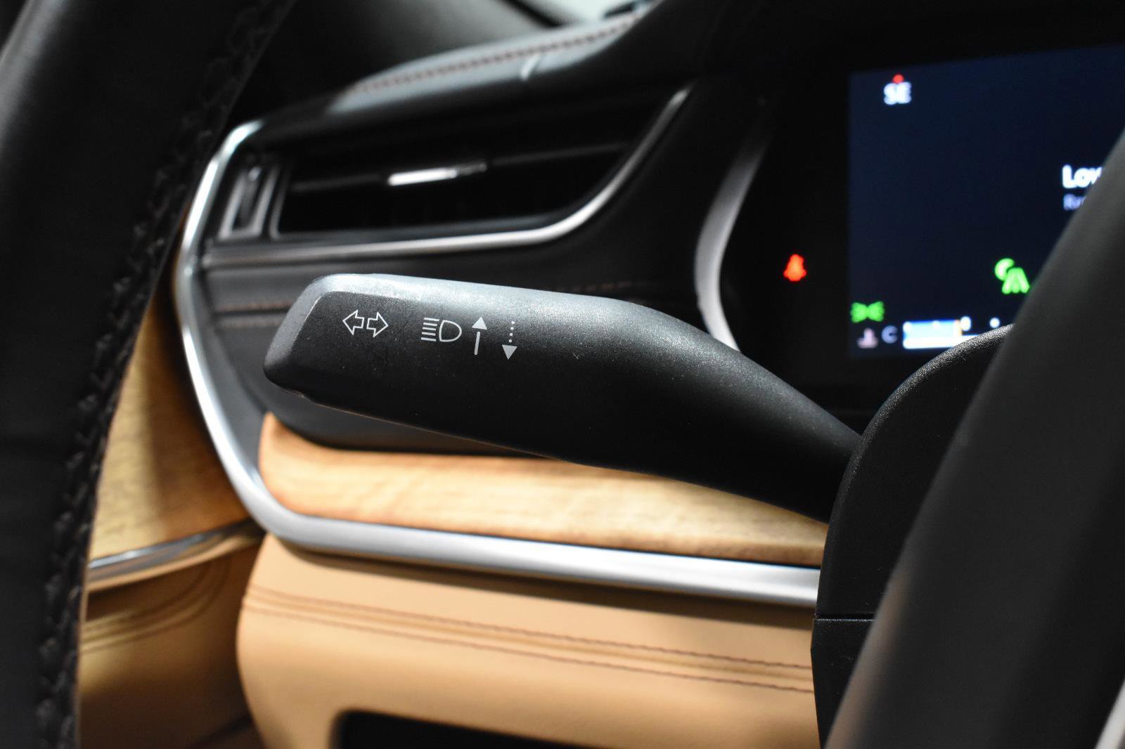 Used 2021 Jeep Grand Cherokee L Summit AWD/4WD image 15