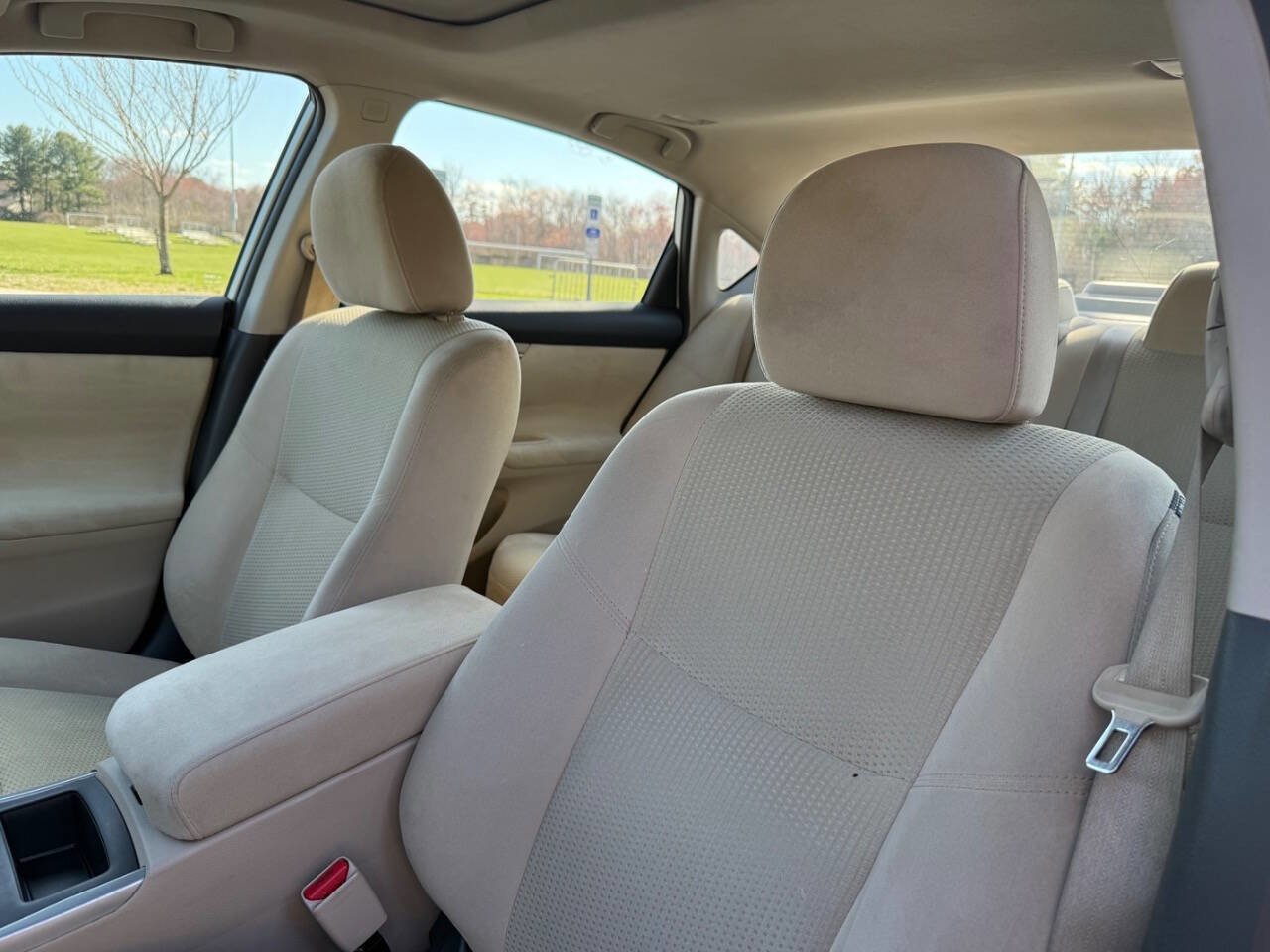 Used 2015 Nissan Altima 2.5 SV w/ Convenience Package image 14