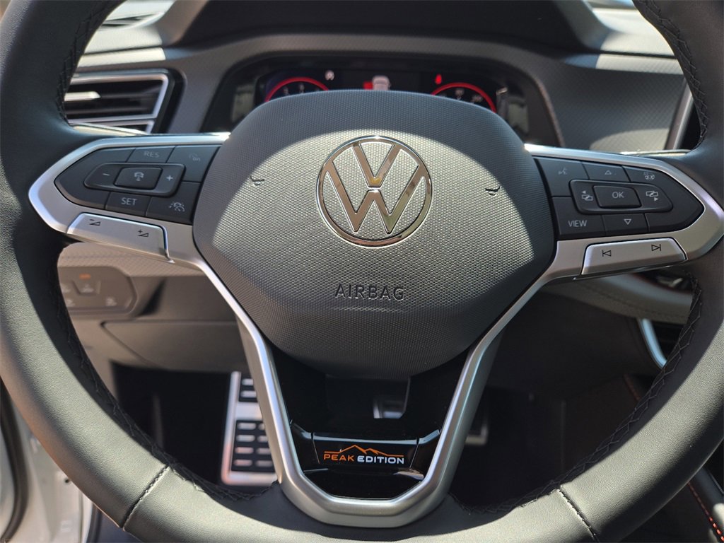 New 2025 Volkswagen Atlas Peak Edition SE image 23
