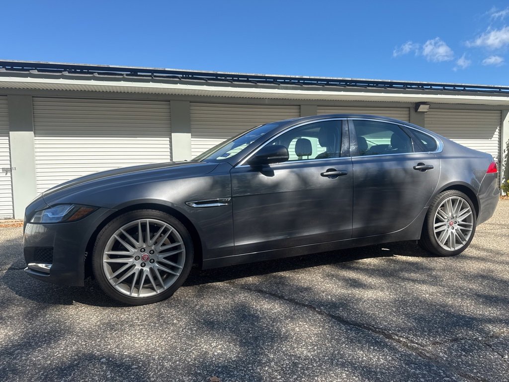 Used 2017 Jaguar XF Prestige