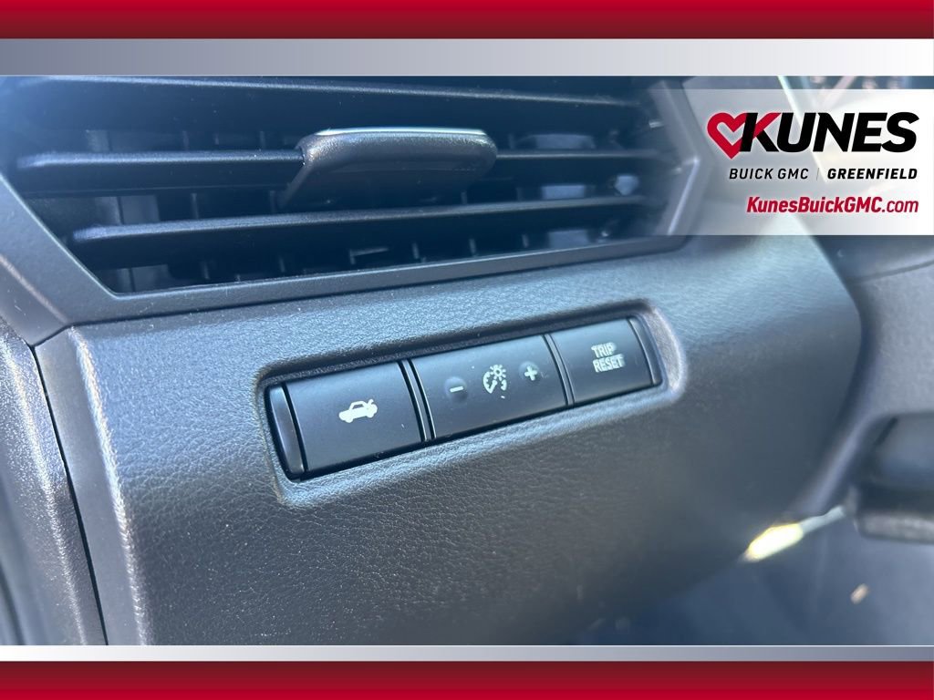 Used 2024 Nissan Altima 2.5 SR AWD/4WD image 18