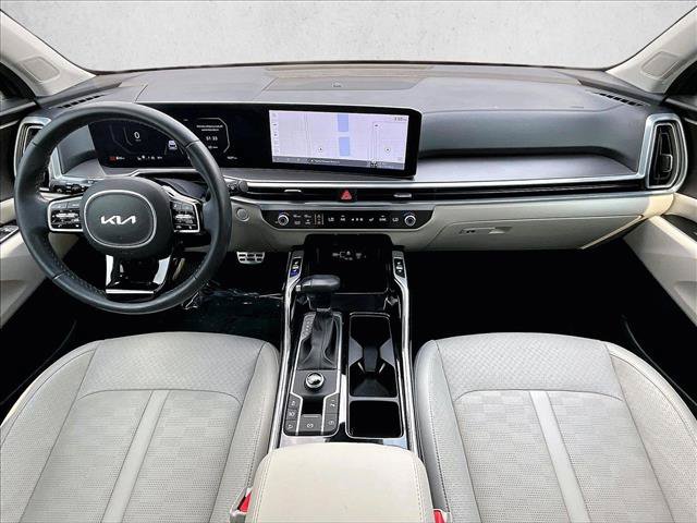 Used 2024 Kia Sorento SX FWD image 16