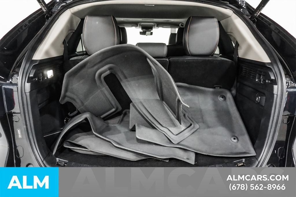 Used 2024 MAZDA CX-90 Plug-In Hybrid w/ Preferred AWD/4WD image 22