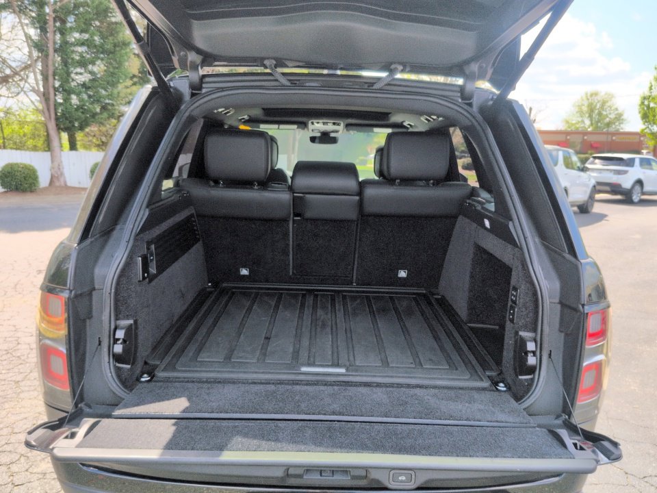 Used 2019 Land Rover Range Rover HSE image 15