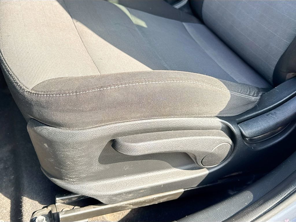 Used 2016 Kia Forte LX image 21