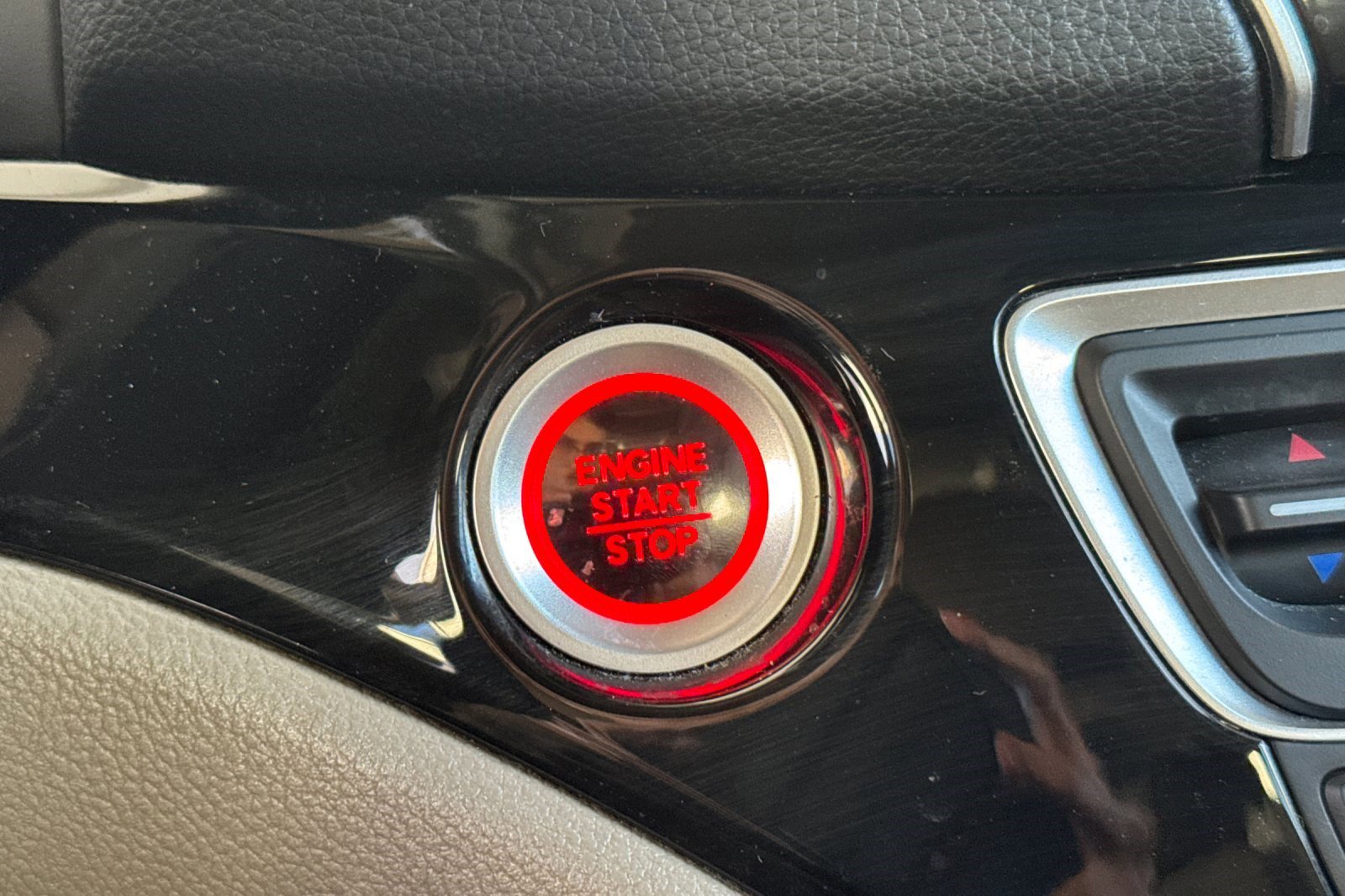 Used 2021 Honda Pilot Elite image 35