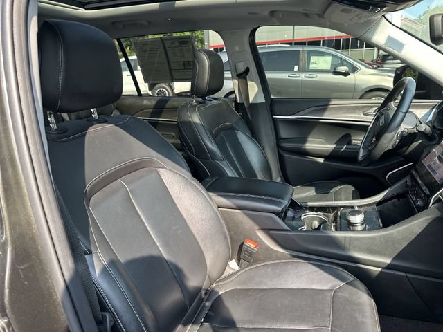 Used 2021 Jeep Grand Cherokee L Limited AWD/4WD image 30