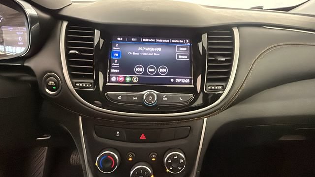 Used 2020 Chevrolet Trax LT w/ LT Convenience Package FWD image 23