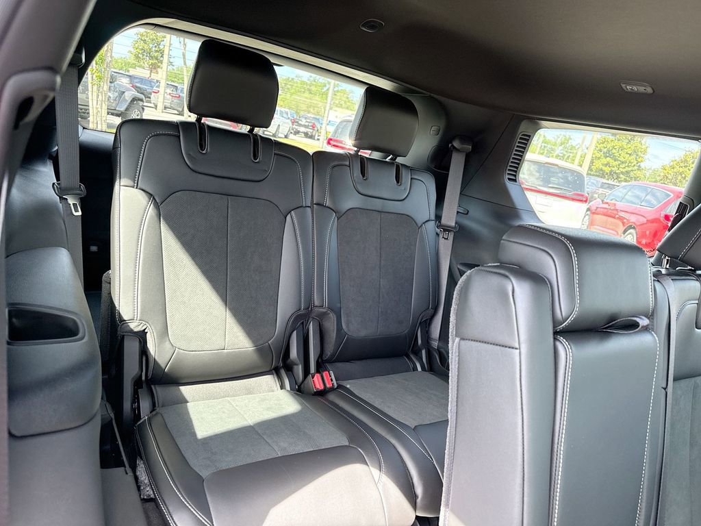 New 2026 Jeep Grand Cherokee L 4WD image 24