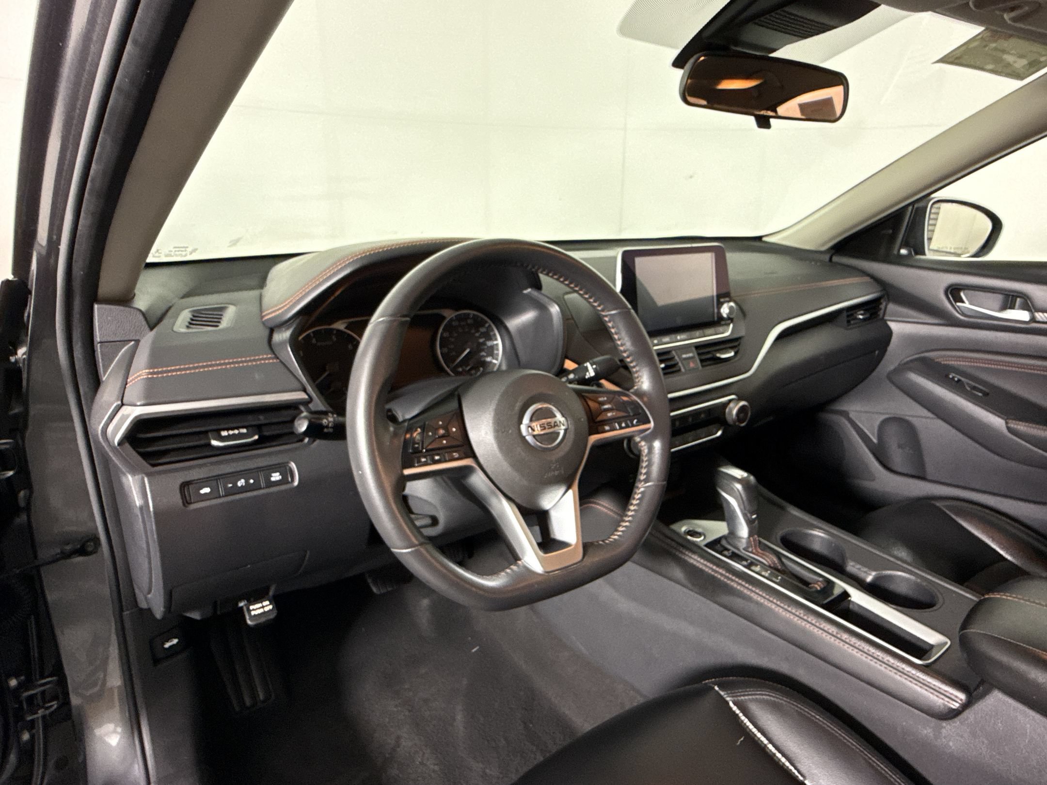 Used 2022 Nissan Altima 2.5 SR FWD image 4