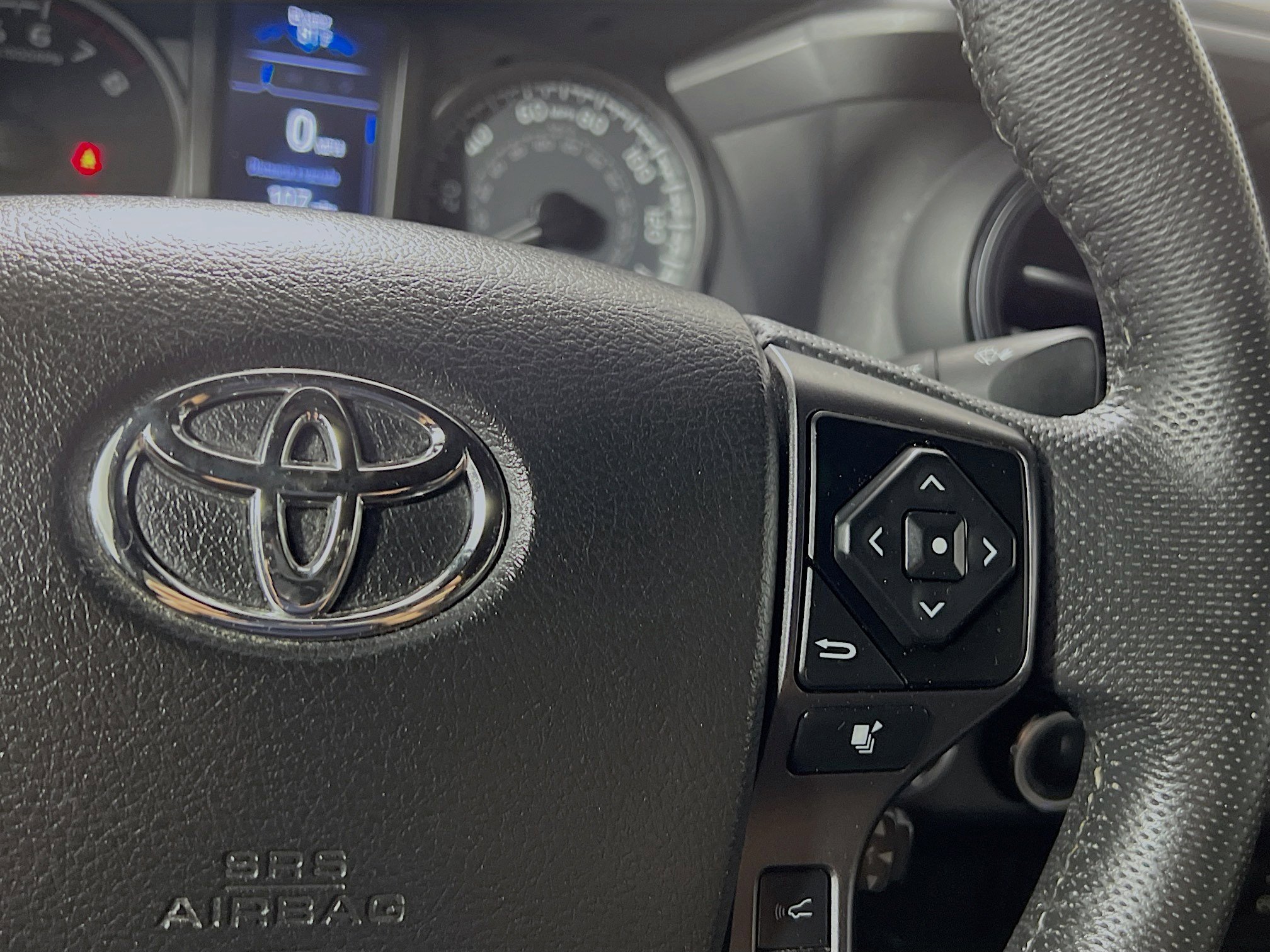 Used 2023 Toyota Tacoma TRD Off-Road AWD/4WD image 20