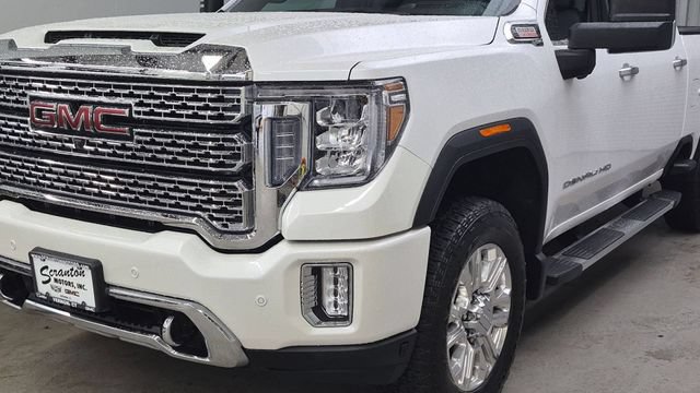 Used 2022 GMC Sierra 3500 Denali w/ Denali Ultimate Package AWD/4WD image 9