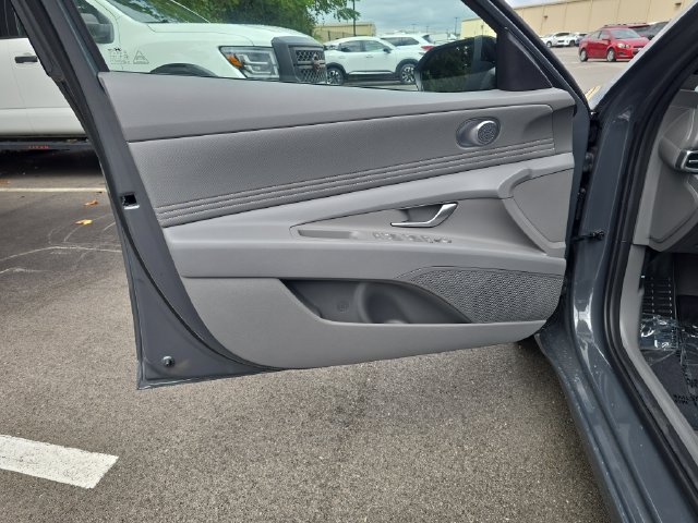 New 2026 Hyundai Elantra Sport FWD image 25