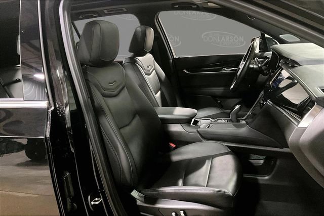 Used 2023 Cadillac XT6 Premium Luxury w/ Technology Package image 15